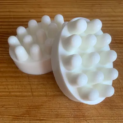 Homemade massaging shampoo bar